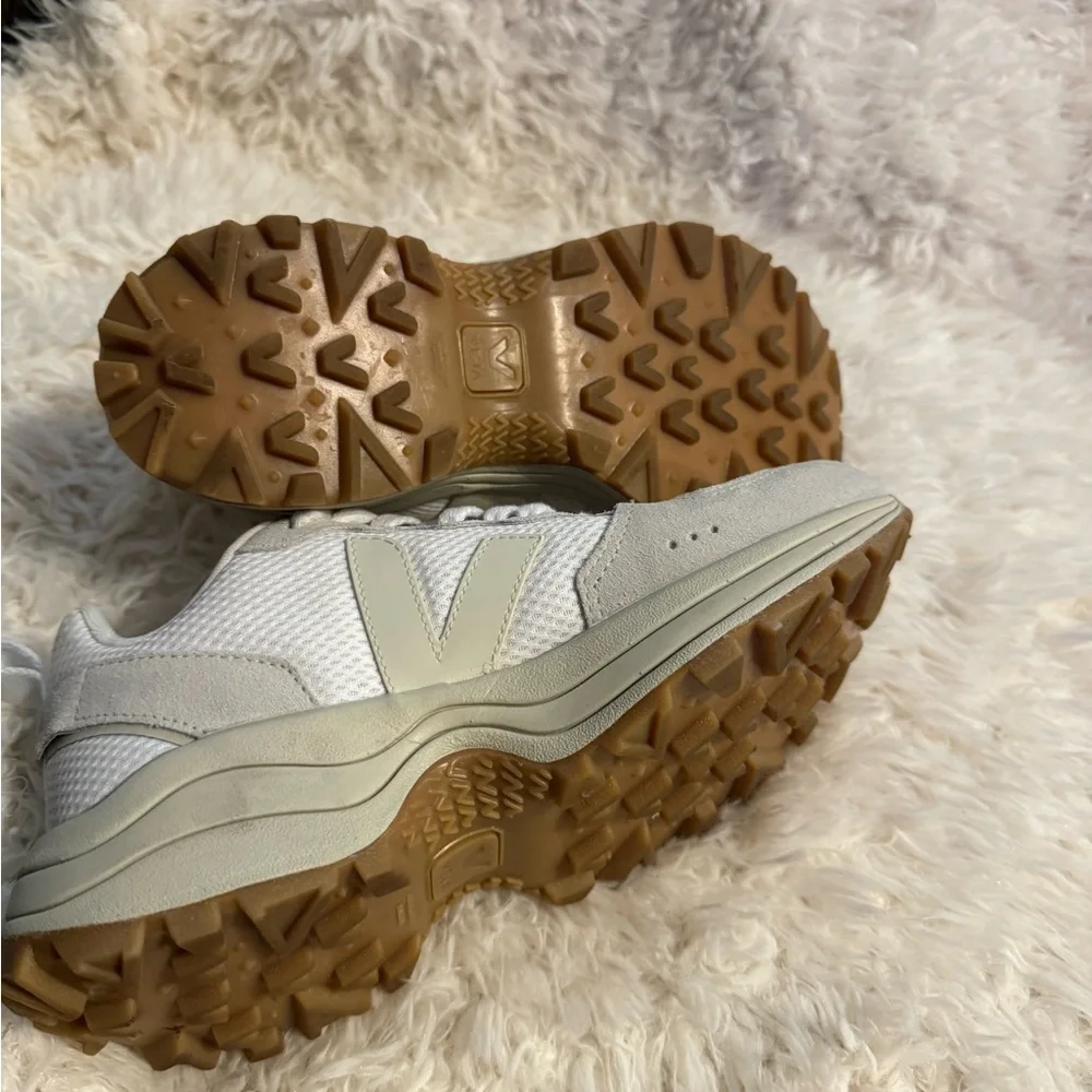 Veja Venturi Sneaker